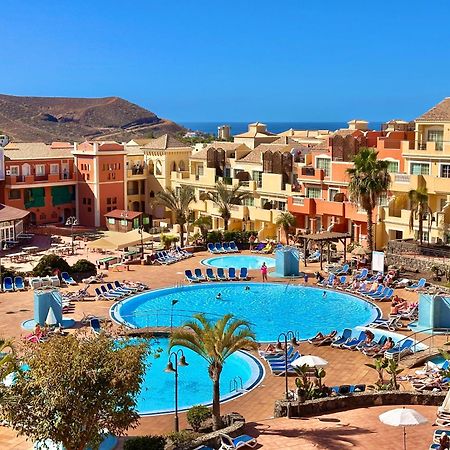Sunny Apartment & Heated Pool Лос Кристианос Экстерьер фото