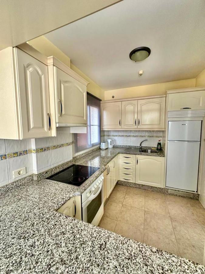Sunny Apartment & Heated Pool Лос Кристианос Экстерьер фото